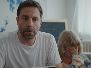 Мама и тата се играју рата 3, 4–10